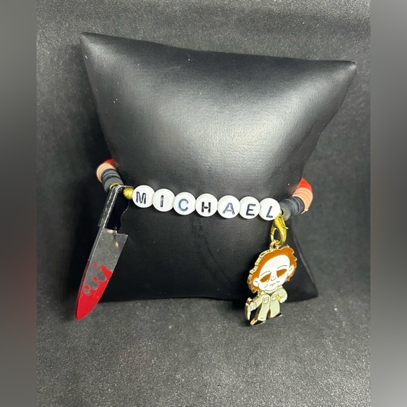 Michael Myers (Horror Film) Heishi Charm Bracelet - Picture 1 of 5